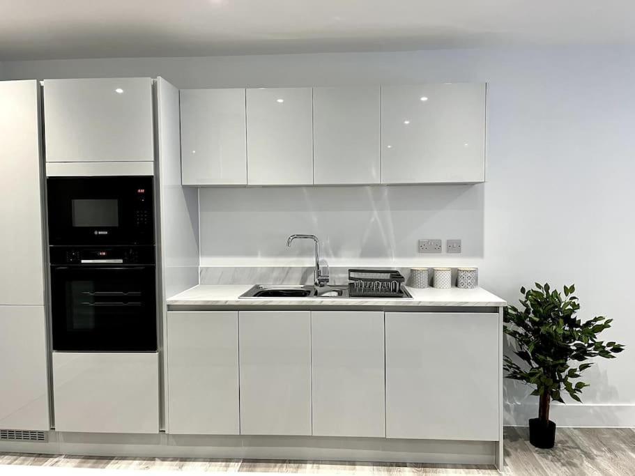 Villa Luxury 3 Bed House W Parking & Garden! 1 Bournemouth Exterior foto