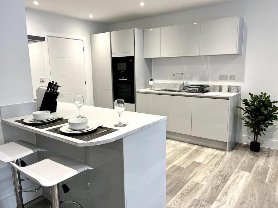 Villa Luxury 3 Bed House W Parking & Garden! 1 Bournemouth Exterior foto