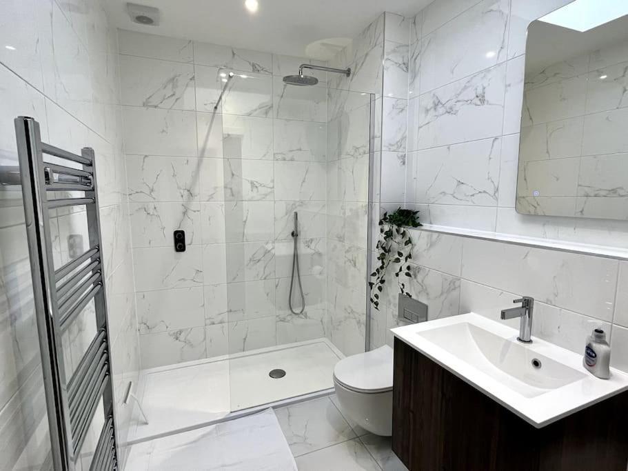 Villa Luxury 3 Bed House W Parking & Garden! 1 Bournemouth Exterior foto